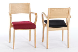 Verschiedene Farben des Sitzpolsters sind erhältlich